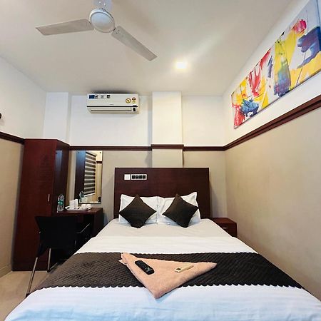 Rio Rooms Medical College Кожикод Екстериор снимка